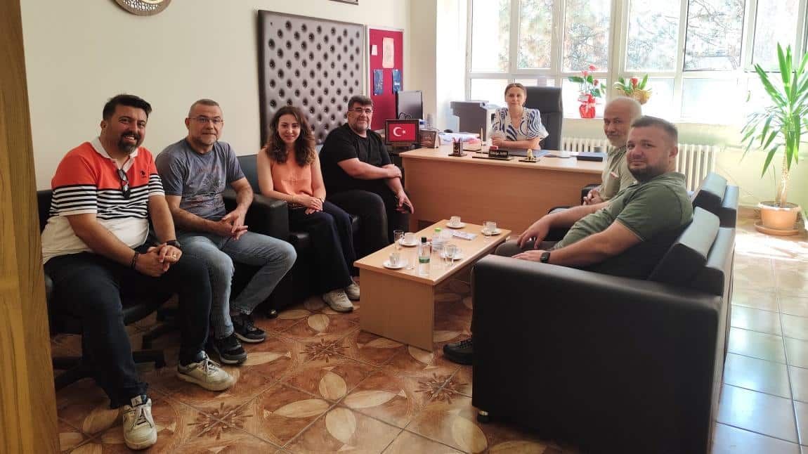 Çankırı Lisesi’nden Fahriye Sarı’ya Veda ve Yeni Görevine Tebrik